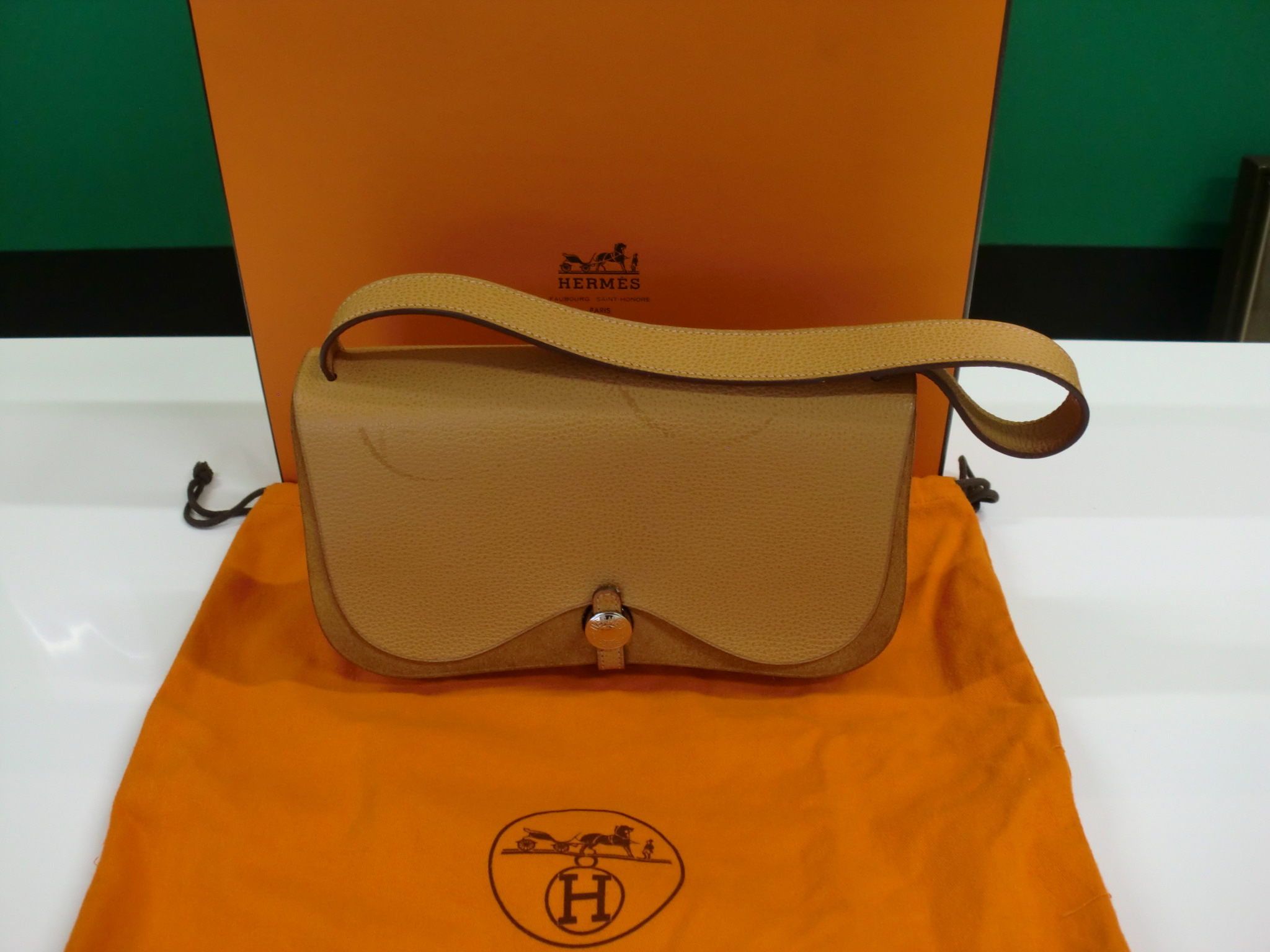 HERMES エルメス ショルダーバッグ  サックコロラド PM　□I刻　　シルバー金具