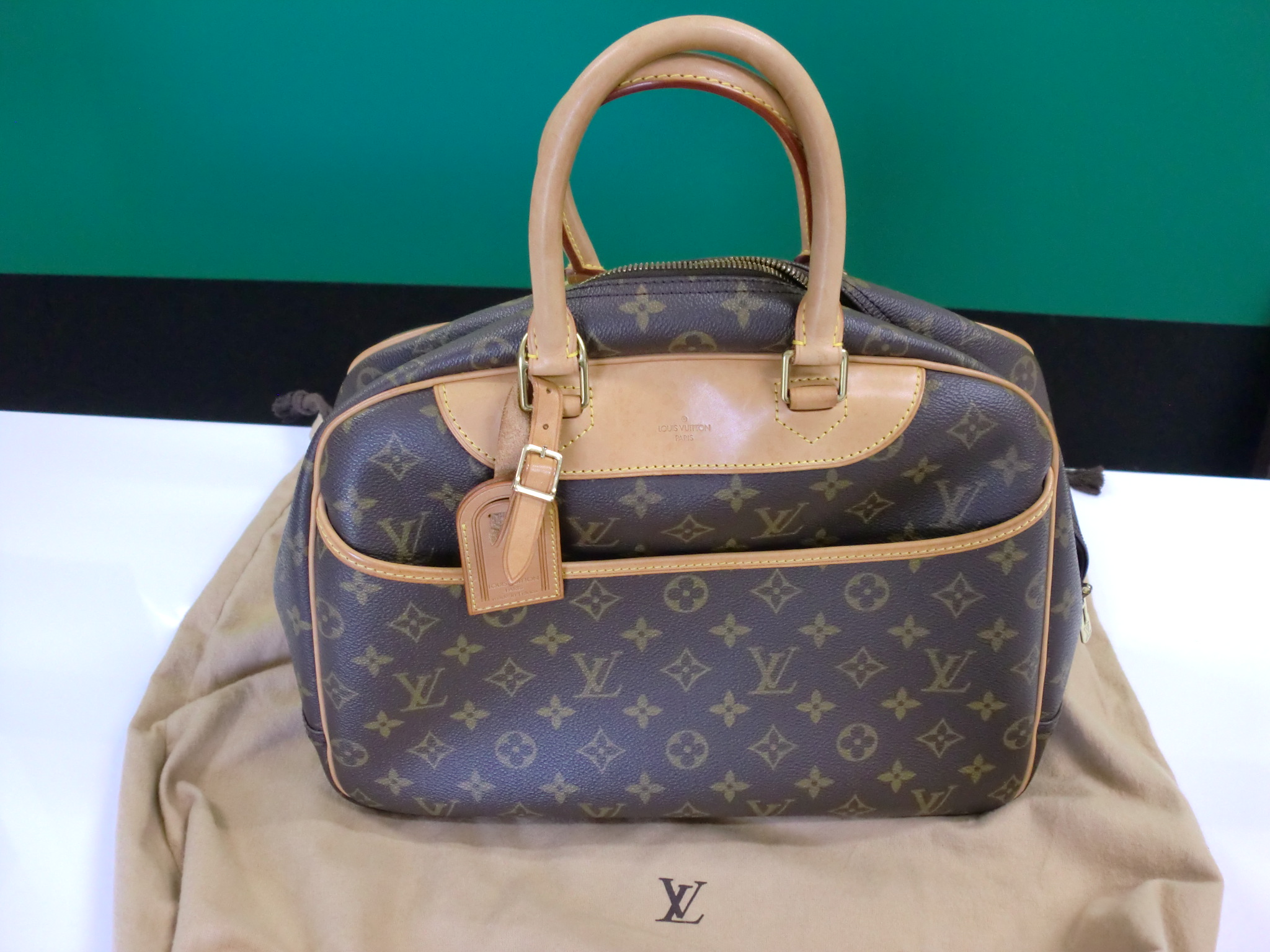 LOUIS VUITTON ルイヴィトン  モノグラム ハンドバッグ ドーヴィル 